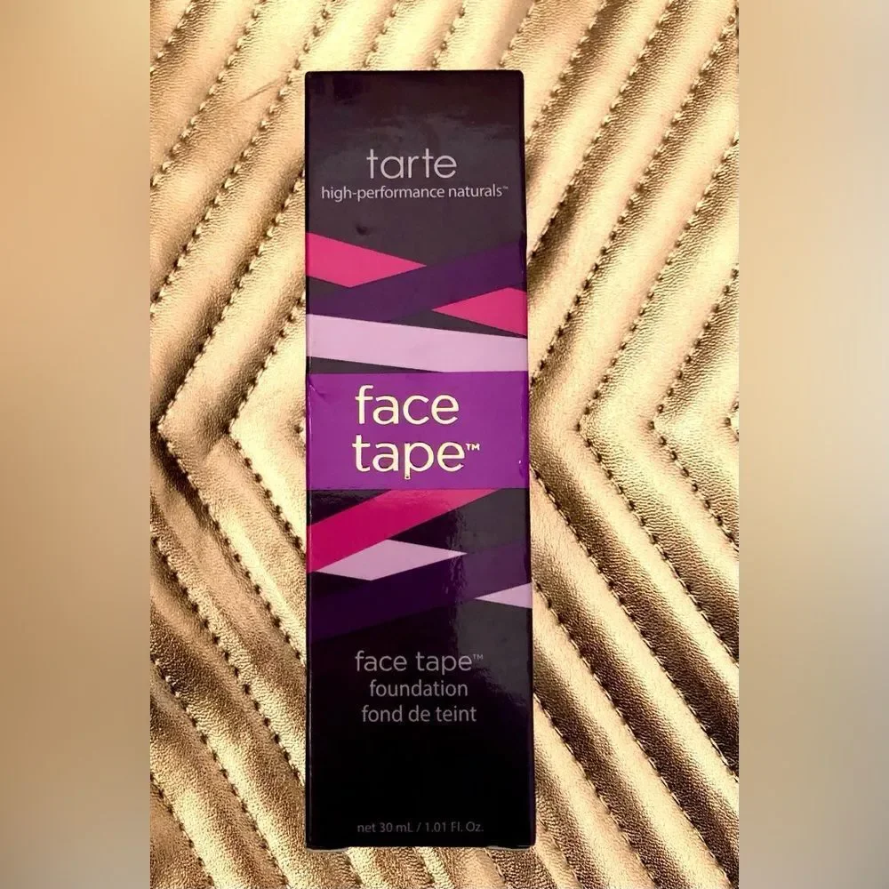 TARTE - 🎉HP🎉NWT -High-Performance Naturals FACE TAPE Matte Foundation/Rich Sand